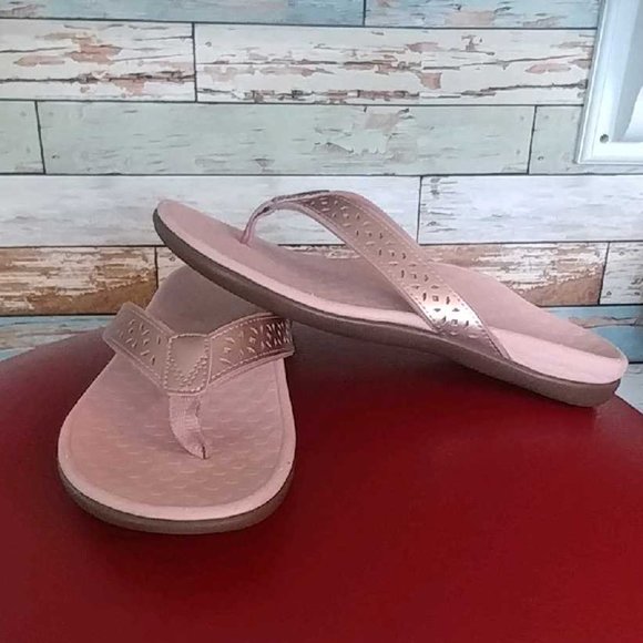 vionic rose gold sandals